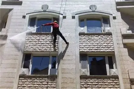 نماشویی در شرق تهران ، نماشویی در غرب تهران ، پیچ و رولپلاک نما
