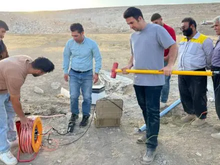 فروش دانهول لرزه نگار درون چاهی و سطحی MASW