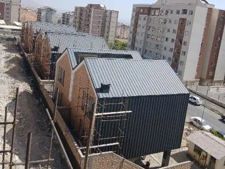 اجرا و تعمیرات شیروانی ویلا و آلاچیق