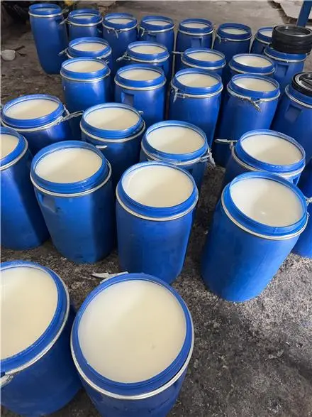 وازلین بهداشتی و صنعتی