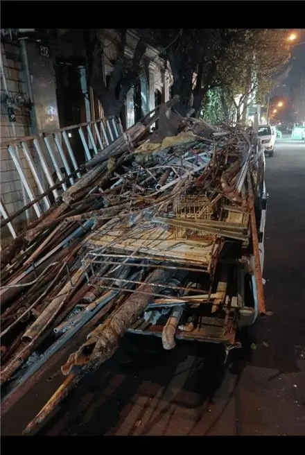 خریدار ضایعات آهن در محل به صورت شبانه روزی