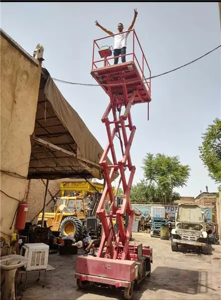 بالابر آکاردئونی کششی خودران