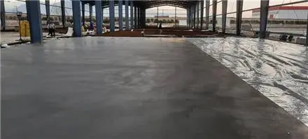 بتن‌ریزی کف , کف‌سازی با ماله پروانه‌ای , بتن مقاوم در برابر خش و تغییرات دما با ماله پروانه‌ای