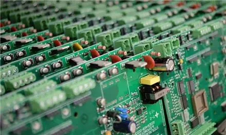 مونتاژ بردهای الکترونیک
