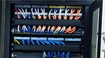 خدمات نصب و پشتیبانی اکتیو و پسیو شبکه آکسون نت