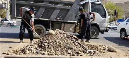 حمل نخاله با کارگر