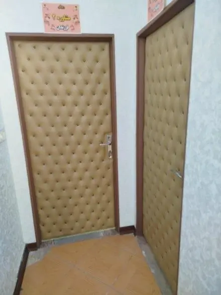 آکوستیک و صدا گیری و لمثه کوبی درب در محل