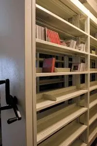 کمد بایگانی ریلی