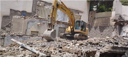 پیمانکاری تخریب ساختمان اجاره دهنده بیل مکانیکی خاکبرداری در تهران