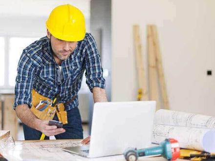همکاری با مهندسین دارای پروانه اشتغال در شرکت معتبر مهندسی و با سابقه