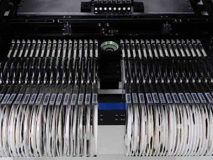 مونتاژ بردهای اس ام دی (smd) با دستگاه pick&place