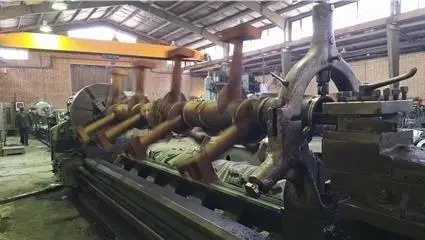 خدمات تراشکاری سنگین تراش S.P.M